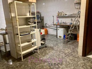 Local comercial en venta en Centro Ciudad en Paterna
