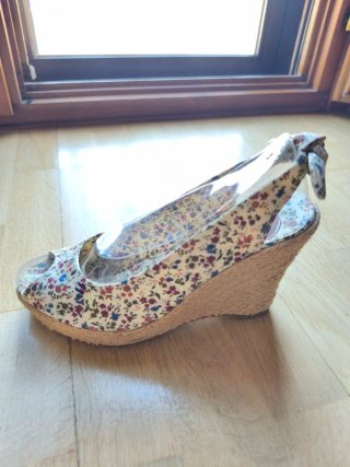 Sandalias cuña Tommy Hilfiger florales