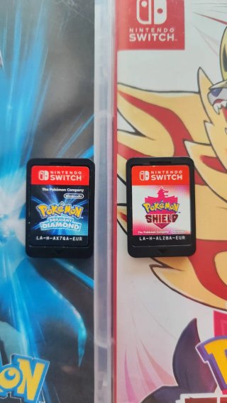 Pokemon Scudo + Pokemon Diamante Splendente Switch