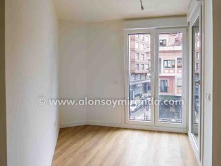 Piso en alquiler en Zona Teatro Campoamor en Oviedo