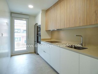 Piso en alquiler en Zona Teatro Campoamor en Oviedo
