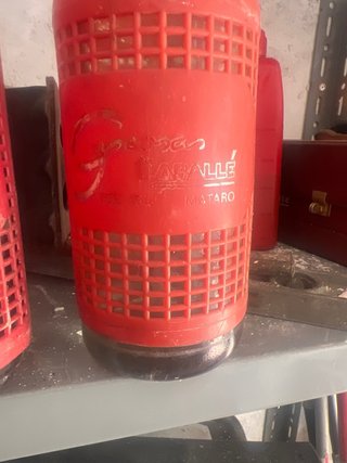 2 Sifones de soda rojos