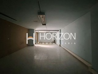 Local comercial en venta en Sants en Barcelona