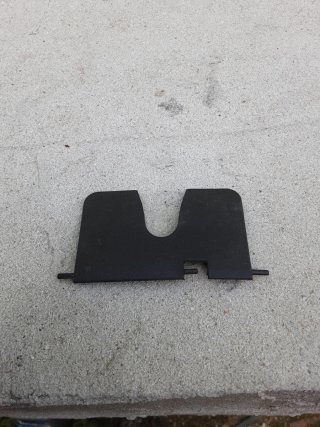 Embellecedor cerradura maletero Alfa Romeo GT