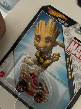 7 Hot Wheels Marvel