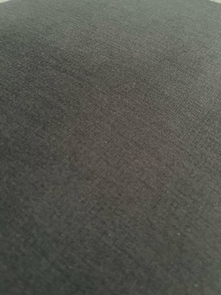 Silla negra moderna