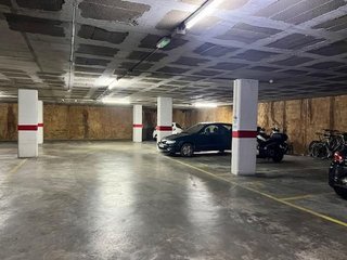 Garaje en venta en Eixample Sud – Migdia en Girona