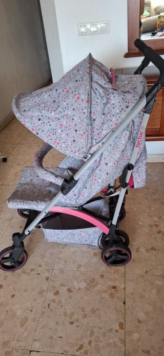 Carrito de bebé con estrellas