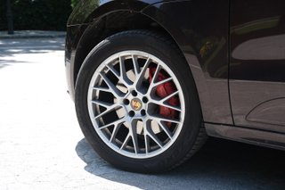 Porsche Macan Turbo Pack Elegance
