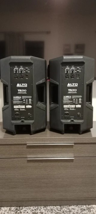 Altavoz activo y subwoofer activo Alto negro