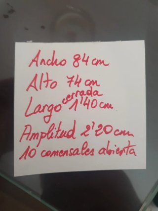 Mesa de comedor negra