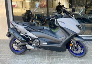 Yamaha TMAX 560 2022 - 7000 km - GARANTIA 1 AÑO