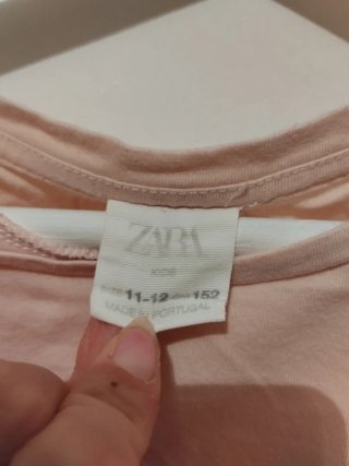 Camiseta cropped Zara Kids "Los Ángeles"