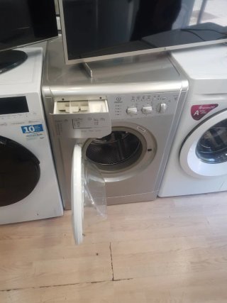 Lavadora Indesit con garantía y transporte