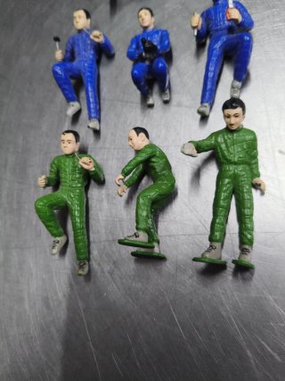 7 Figuras Scalextric Mecánicos Rally 1:32