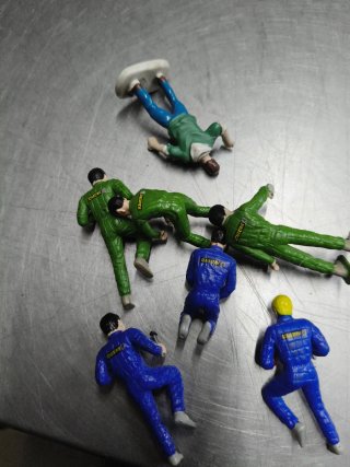 7 Figuras Scalextric Mecánicos Rally 1:32