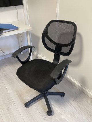 Silla de escritorio negra