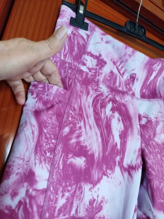 Mallas deportivas rosas y blancas Talla M