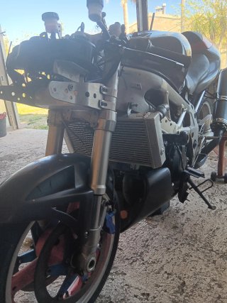 Suzuki TL1000S muchos extras