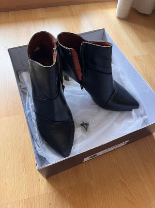 Botín Piel Desiree SARA44 Negro Talla 37