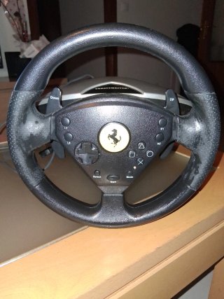 Volante Thrustmaster 360 Modena PS1/PS2
