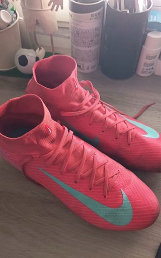 Botas de fútbol Nike talla 43