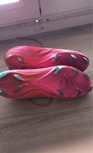 Botas de fútbol Nike talla 43