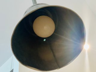 Lampada da terra vintage in metallo