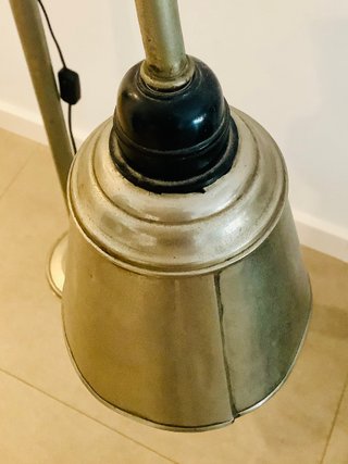 Lampada da terra vintage in metallo