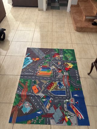 Alfombra infantil de coches