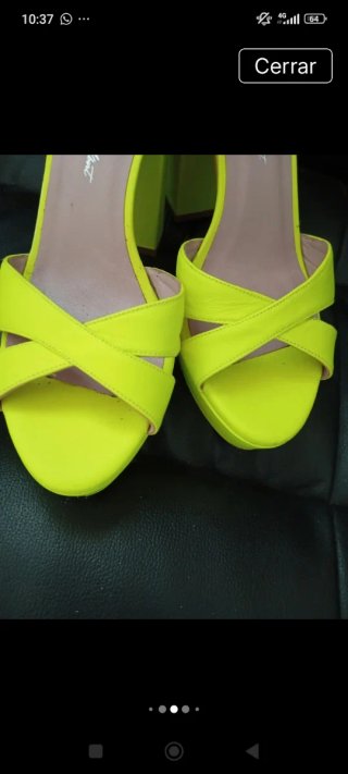 Sandalias tacón plataforma amarillas