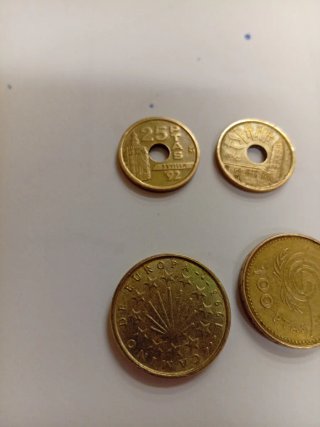 Lote 4 monedas: 2x100 pesetas, 2x25 pesetas