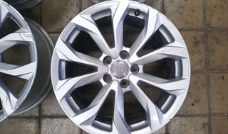 Juego llantas audi 4g0601025bd a6 berlina 108452