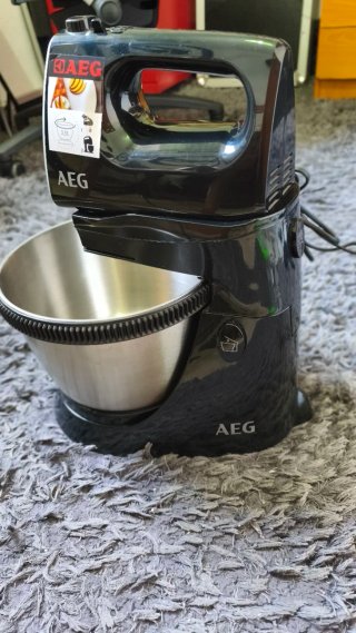 Batidora amasadora AEG con bol 3,5L