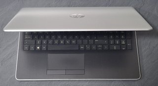 HP Ryzen 7 512GB SSD 16GB RAM Vega 10 2Gb