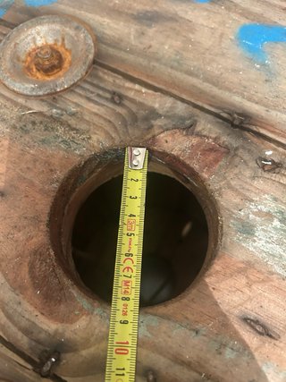 Carrete rulo bobina madera mesa
