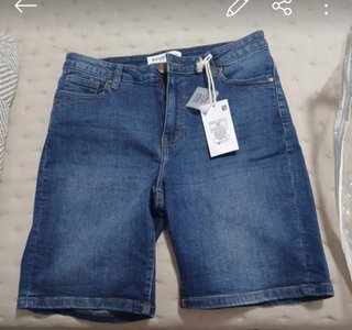 Pantalón corto azul talla 40