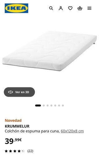 Cuna de madera con colchón y móvil
