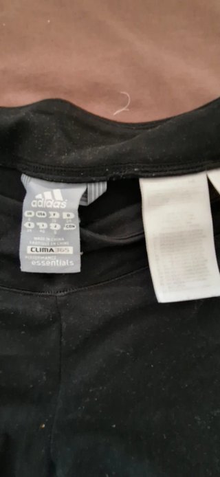 Calças Adidas pretas capri