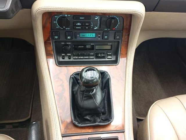 Jaguar XJ  6  3.2