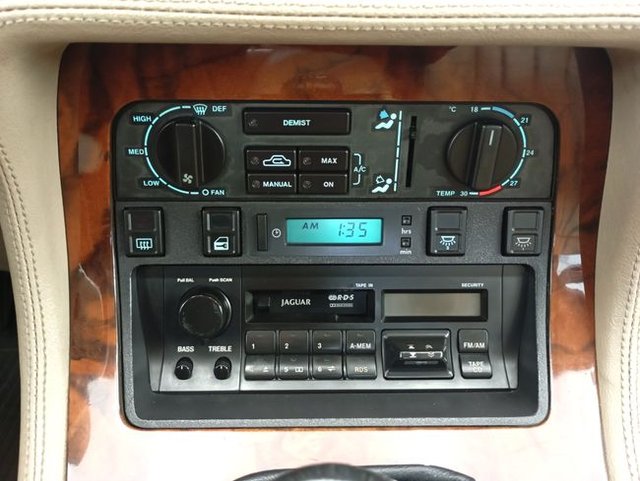 Jaguar XJ  6  3.2