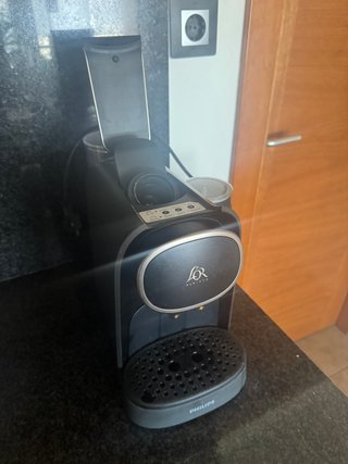 Cafetera Philips L'OR Barista Negra