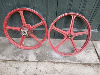 Rodas Kawasaki AR50