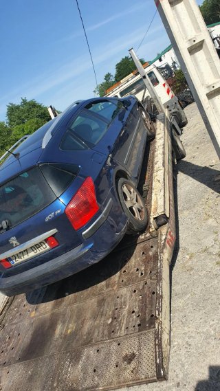 Man grua portacoches