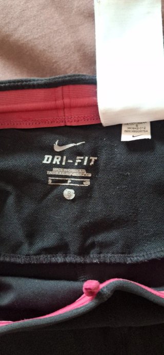 Conjunto Nike Top e Calções Rosa e Preto