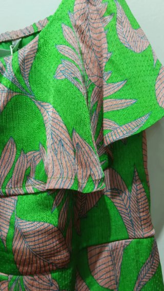Mono Only verde y rosa estampado floral