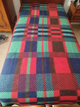 Manta  a cuadros para cama de 90