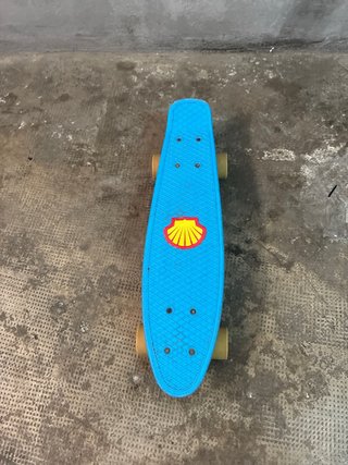 Patinete azul para niños