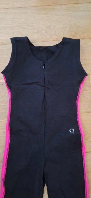 Macacão Yoga Oakley Preto e Rosa