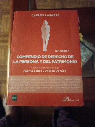Compendio de Derecho de la Persona y del Patrim...